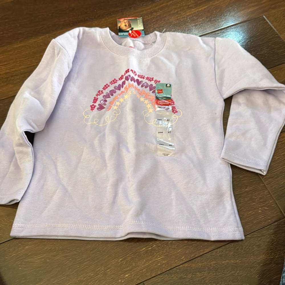 NWT Hanes size sweatshirt size 4t